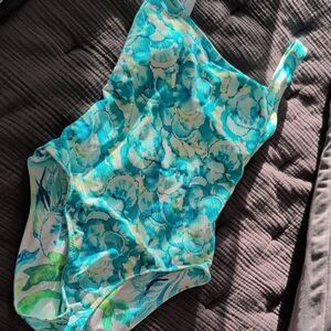 Tommy Bahama NWT Reversible One-Piece Swimsuit